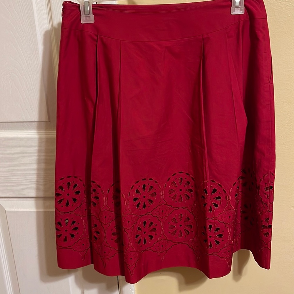 Ann Taylor LOFT Skirt Size 10 Dark Red With Embroidered Eyelet. Pleated, Lined